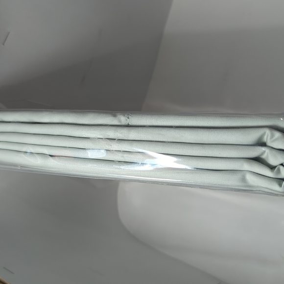 BNWT Hudson park Collection King Flat Bedsheet 100% Egyptian cotton600TC Green - Picture 3 of 10